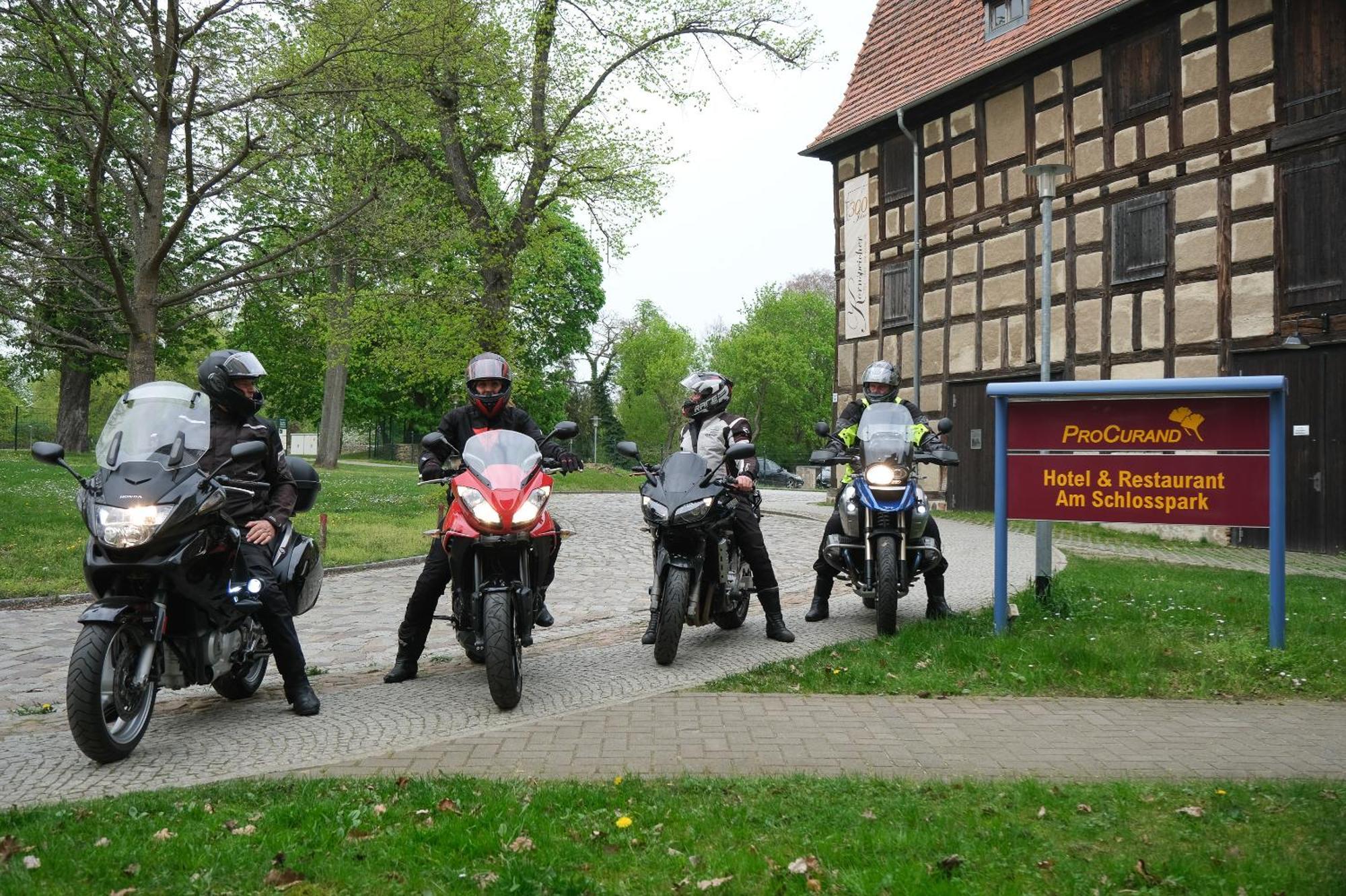 Hotel & Restaurant Am Schlosspark Dahme  外观 照片